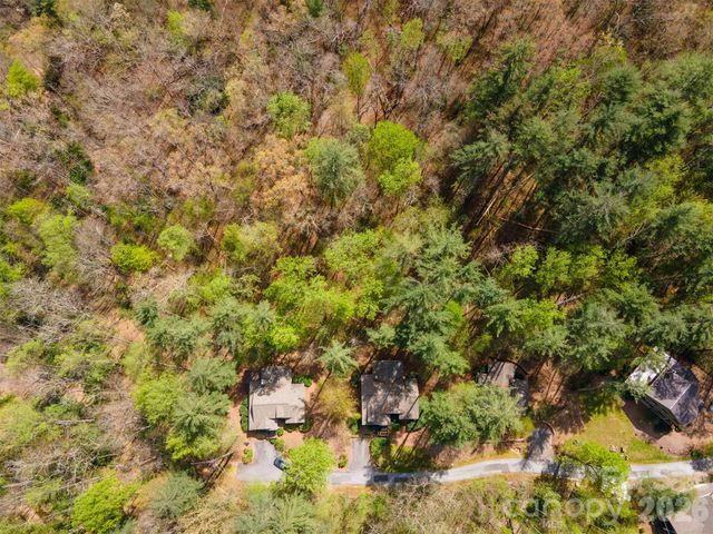 82 Meadow Ridge Court, Tuckasegee, NC 28783
