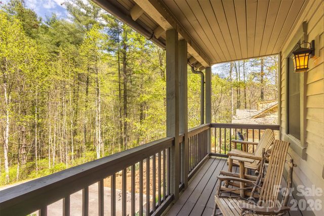 82 Meadow Ridge Court, Tuckasegee, NC 28783