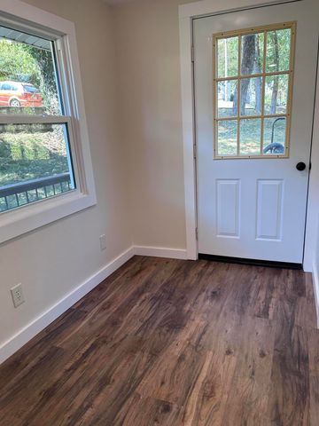 311 E Jackson Street, Ozark, MO 65721