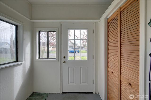 2006 W 2nd Street, Aberdeen, WA 98520