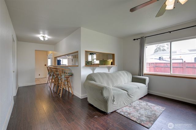 2006 W 2nd Street, Aberdeen, WA 98520