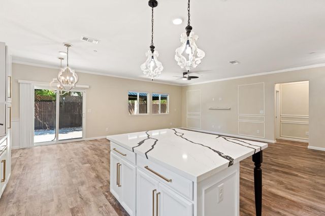 2995 Stable Dr, West Sacramento, CA 95691