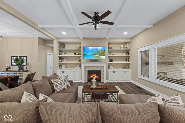 5459 Chancery Boulevard, Greenwood, IN 46143