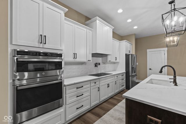 5459 Chancery Boulevard, Greenwood, IN 46143