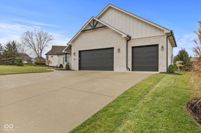 5459 Chancery Boulevard, Greenwood, IN 46143