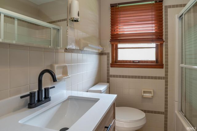 130 S Johnson Avenue, Bloomington, IN 47404