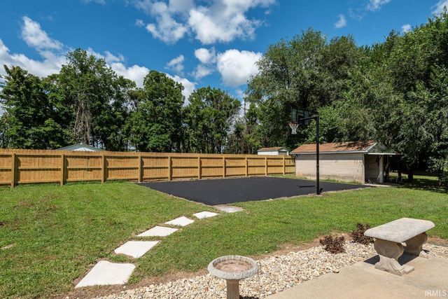 130 S Johnson Avenue, Bloomington, IN 47404