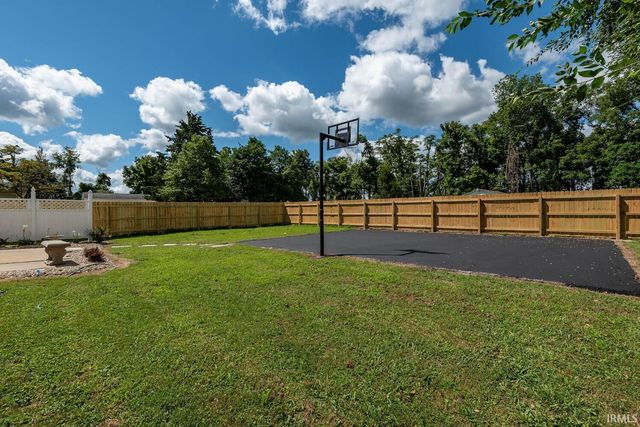 130 S Johnson Avenue, Bloomington, IN 47404