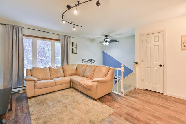 2558 Arrowhead Road S, Fargo, ND 58103