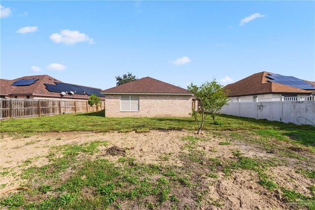725 Washington Circle, Harlingen, TX 78550
