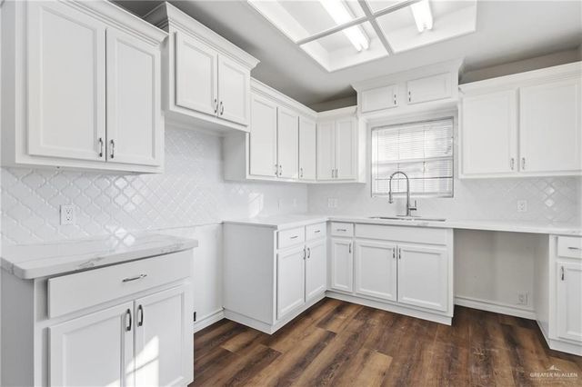 725 Washington Circle, Harlingen, TX 78550