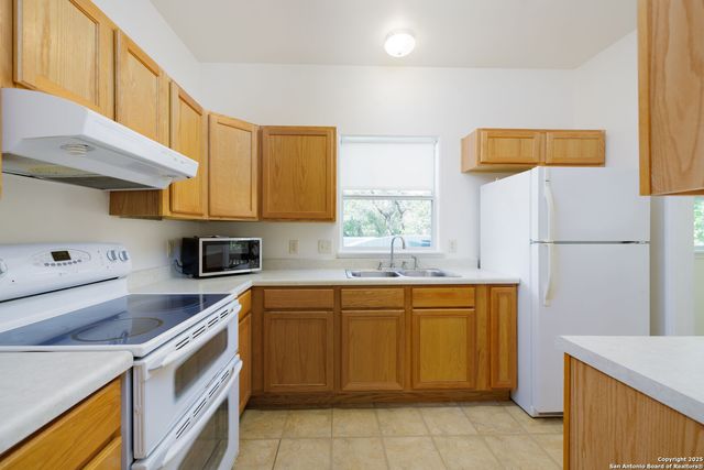 612 Seven Sisters, Boerne, TX 78006