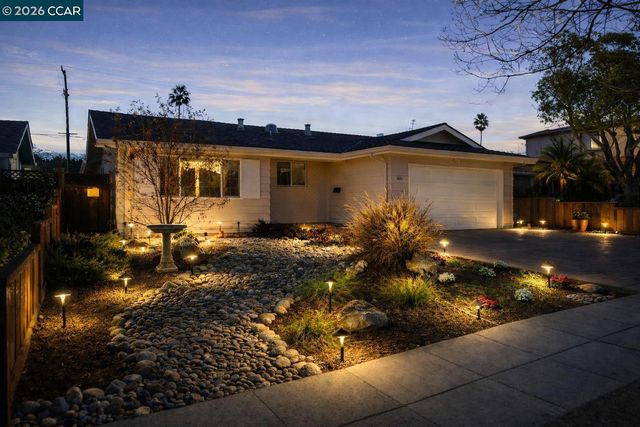 3474 Woodside Ln, San Jose, CA 95121