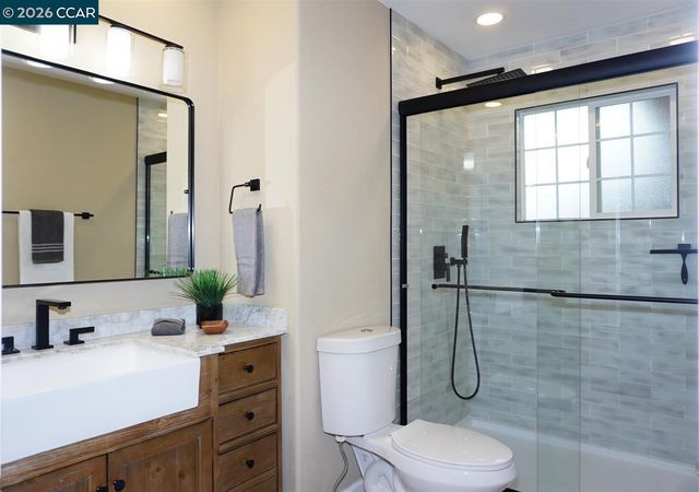 3474 Woodside Ln, San Jose, CA 95121