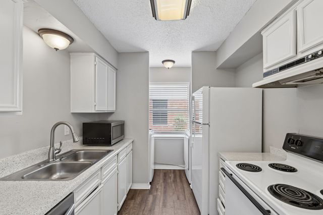 2123 Sheraton Drive, Carrollton, TX 75007