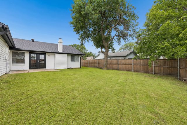2123 Sheraton Drive, Carrollton, TX 75007