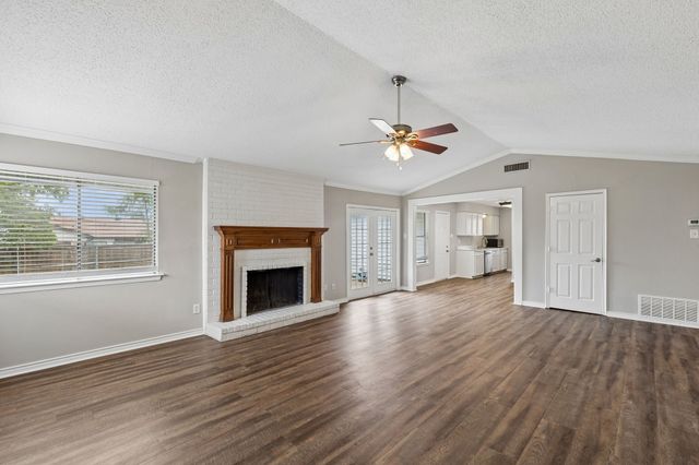 2123 Sheraton Drive, Carrollton, TX 75007