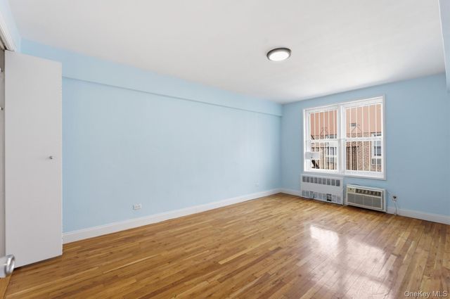 144-30 Sanford Ave 6V, Flushing, NY 11355