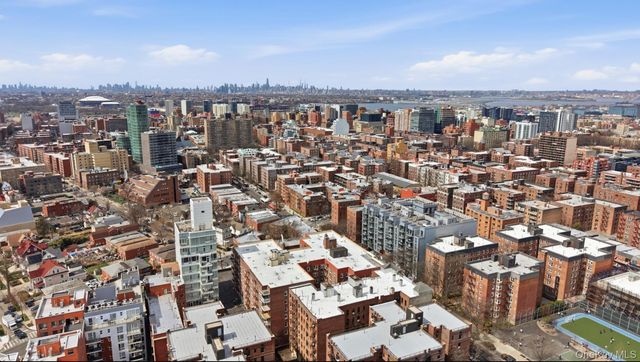 144-30 Sanford Ave 6V, Flushing, NY 11355