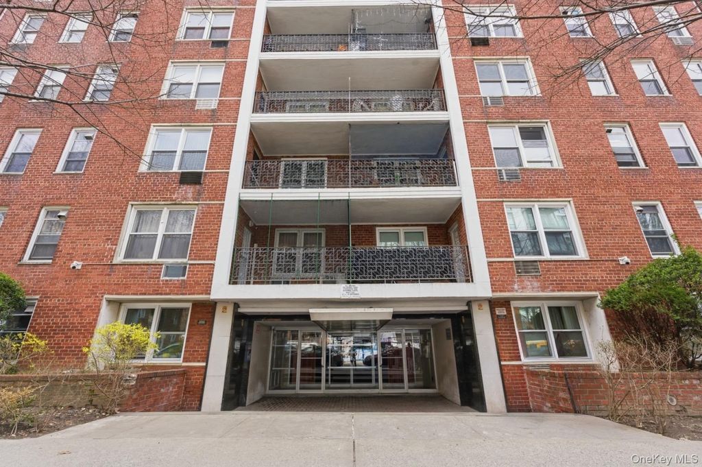 144-30 Sanford Ave 6V, Flushing, NY 11355