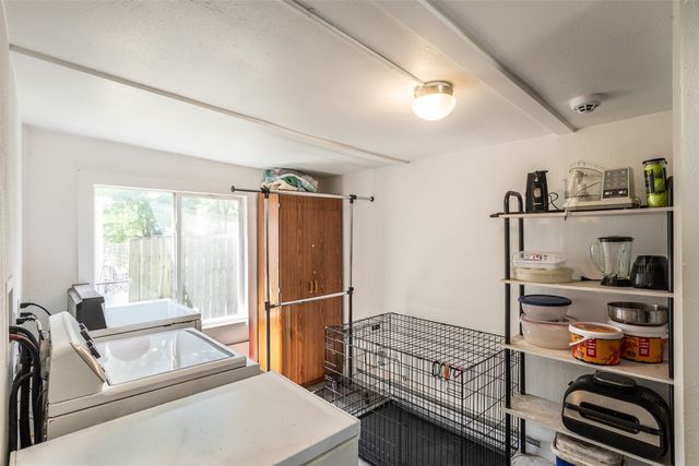 2450 E Grand Avenue, Des Moines, IA 50317