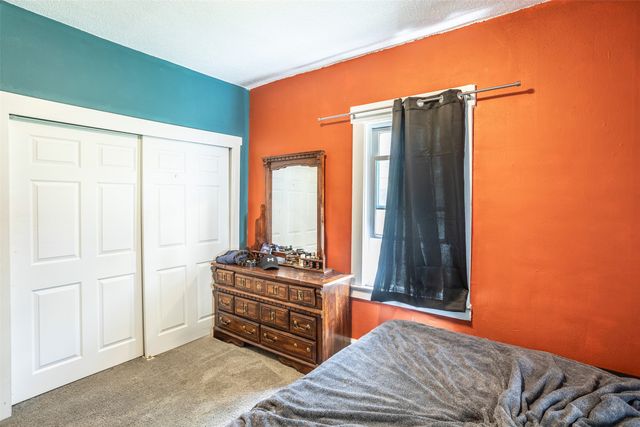 2450 E Grand Avenue, Des Moines, IA 50317