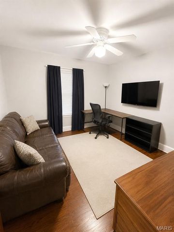137 E 3rd Street, Roxana, IL 62084
