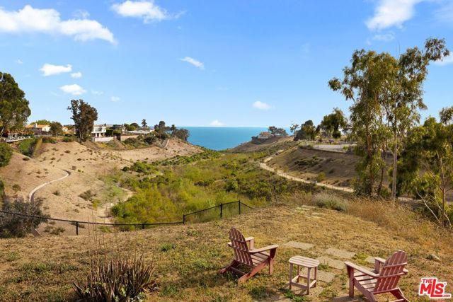 525 Alma Real Drive, Pacific Palisades (los Angeles), CA 90272