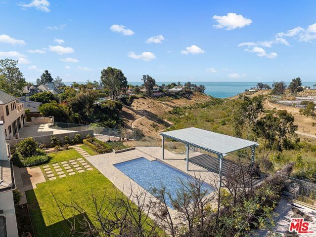 525 Alma Real Drive, Pacific Palisades (los Angeles), CA 90272
