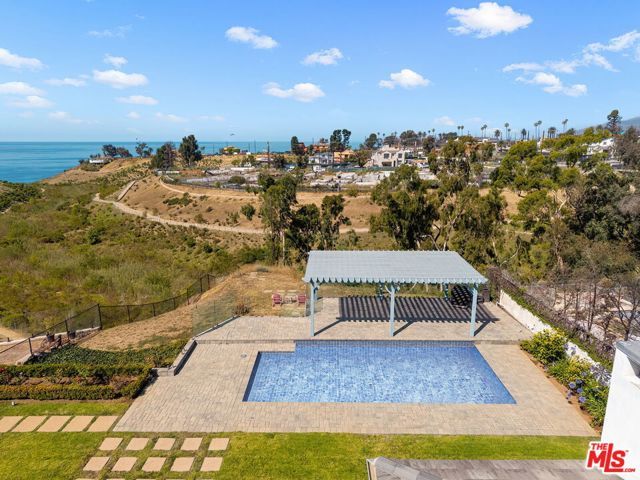 525 Alma Real Drive, Pacific Palisades (los Angeles), CA 90272