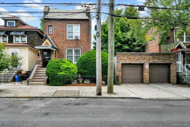 2544 Lurting Avenue, Bronx, NY 10469