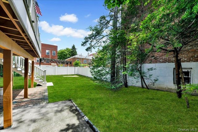 2544 Lurting Avenue, Bronx, NY 10469