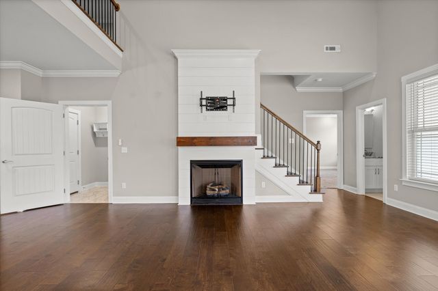 8889 Silver Maple Drive, Ooltewah, TN 37363