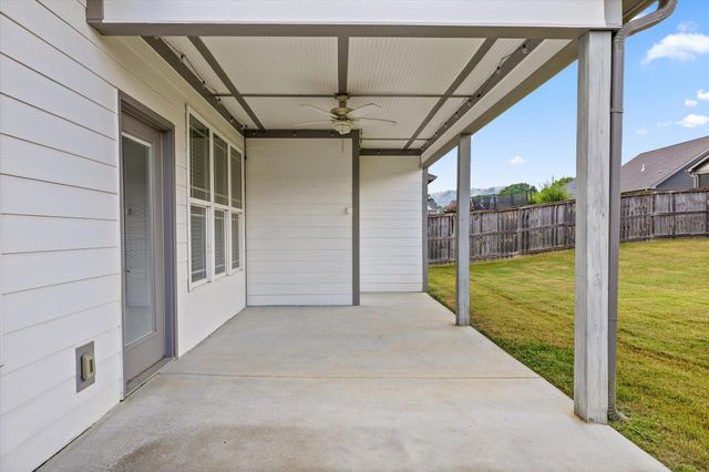 8889 Silver Maple Drive, Ooltewah, TN 37363