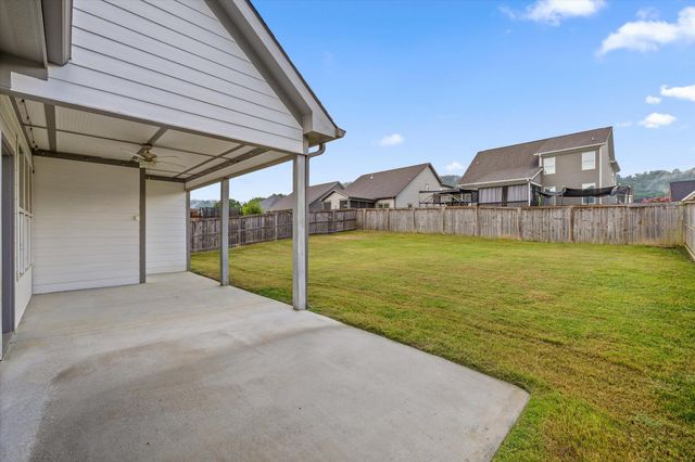 8889 Silver Maple Drive, Ooltewah, TN 37363