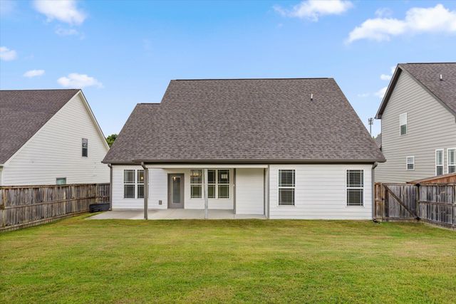 8889 Silver Maple Drive, Ooltewah, TN 37363