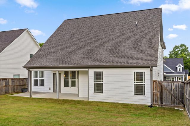 8889 Silver Maple Drive, Ooltewah, TN 37363