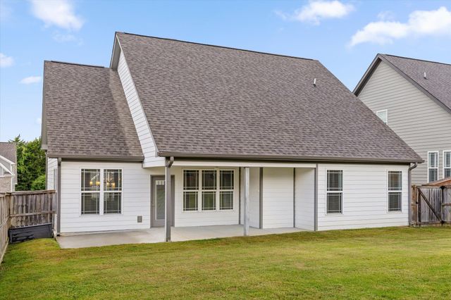 8889 Silver Maple Drive, Ooltewah, TN 37363