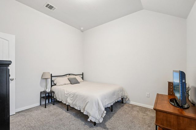 127 Firethorn DR, Buda, TX 78610