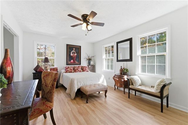 332 Pine Acres Drive, Canton, GA 30115