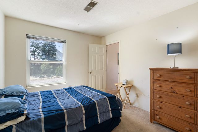 1107 Willow Way, Santa Fe, NM 87507