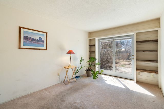 1107 Willow Way, Santa Fe, NM 87507