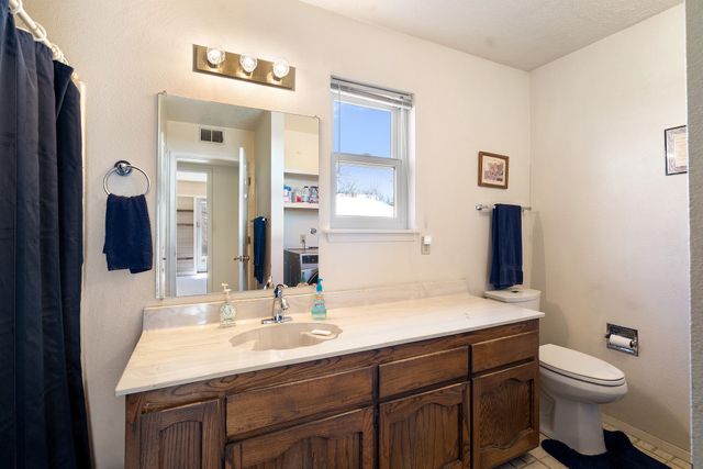 1107 Willow Way, Santa Fe, NM 87507