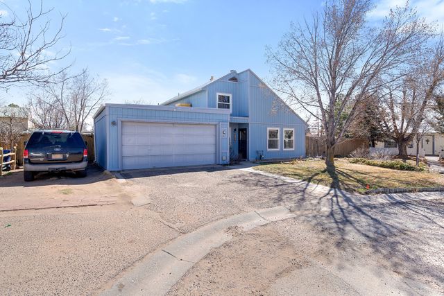 1107 Willow Way, Santa Fe, NM 87507