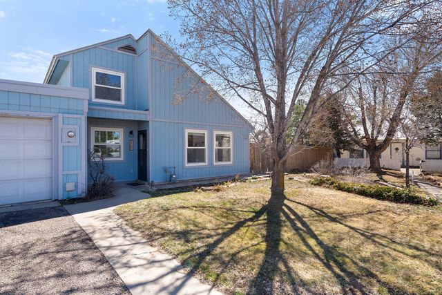 1107 Willow Way, Santa Fe, NM 87507