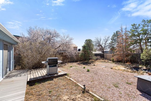 1107 Willow Way, Santa Fe, NM 87507