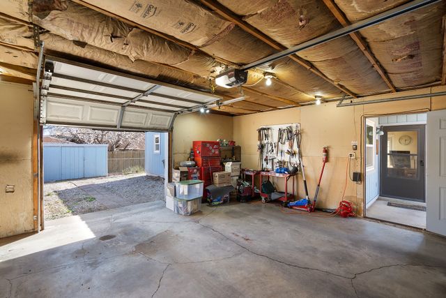 1107 Willow Way, Santa Fe, NM 87507