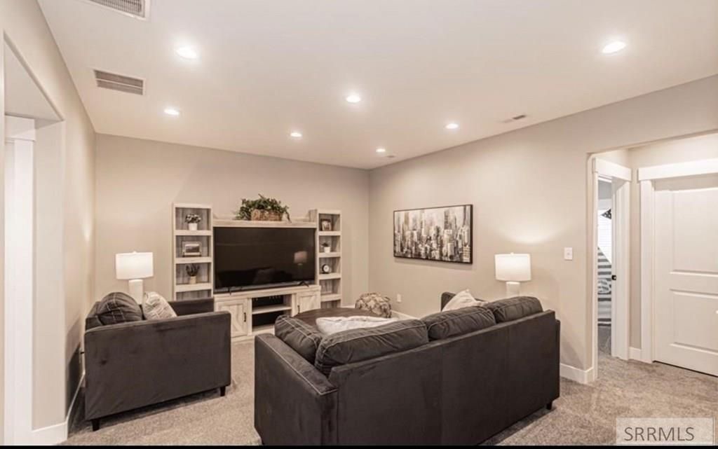 Image 15 of property listing at 1457 Fremont Ave, Idaho Falls, ID 83402