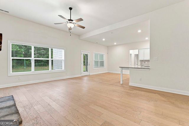 32 Oakhurst Trail 12, Sharpsburg, GA 30277