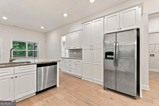 32 Oakhurst Trail 12, Sharpsburg, GA 30277